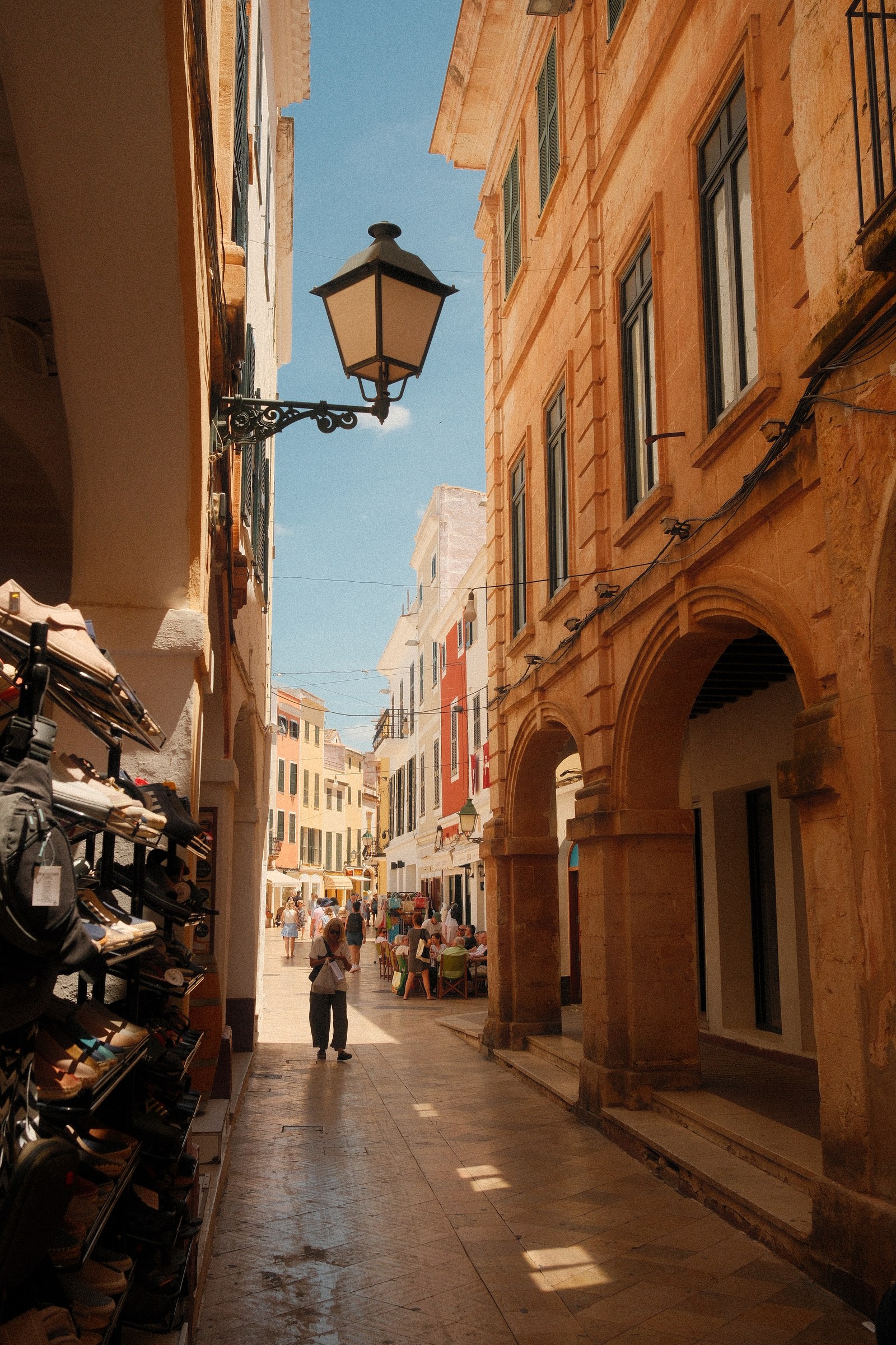 Lámpara y sombra, Ciutadella